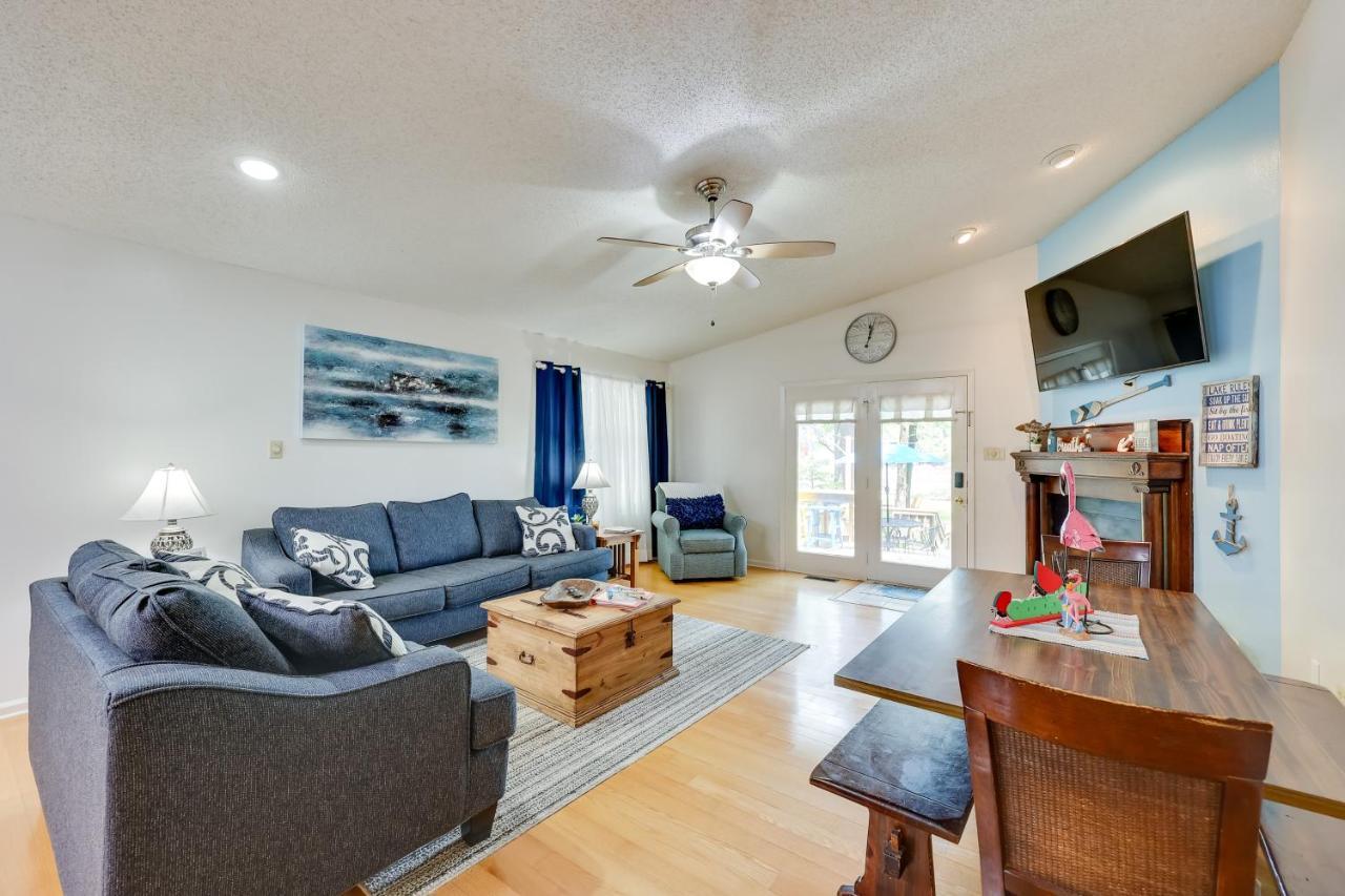 Lakefront Hot Springs Home With Furnished Deck! Exterior photo