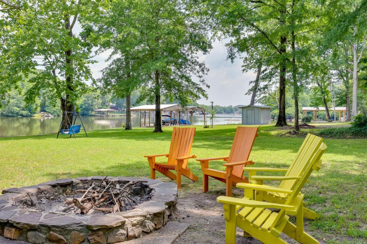 Lakefront Hot Springs Home With Furnished Deck! Exterior photo