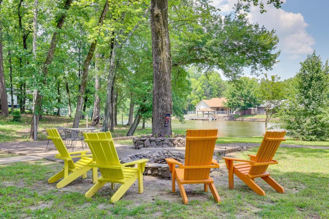 Lakefront Hot Springs Home With Furnished Deck! Exterior photo